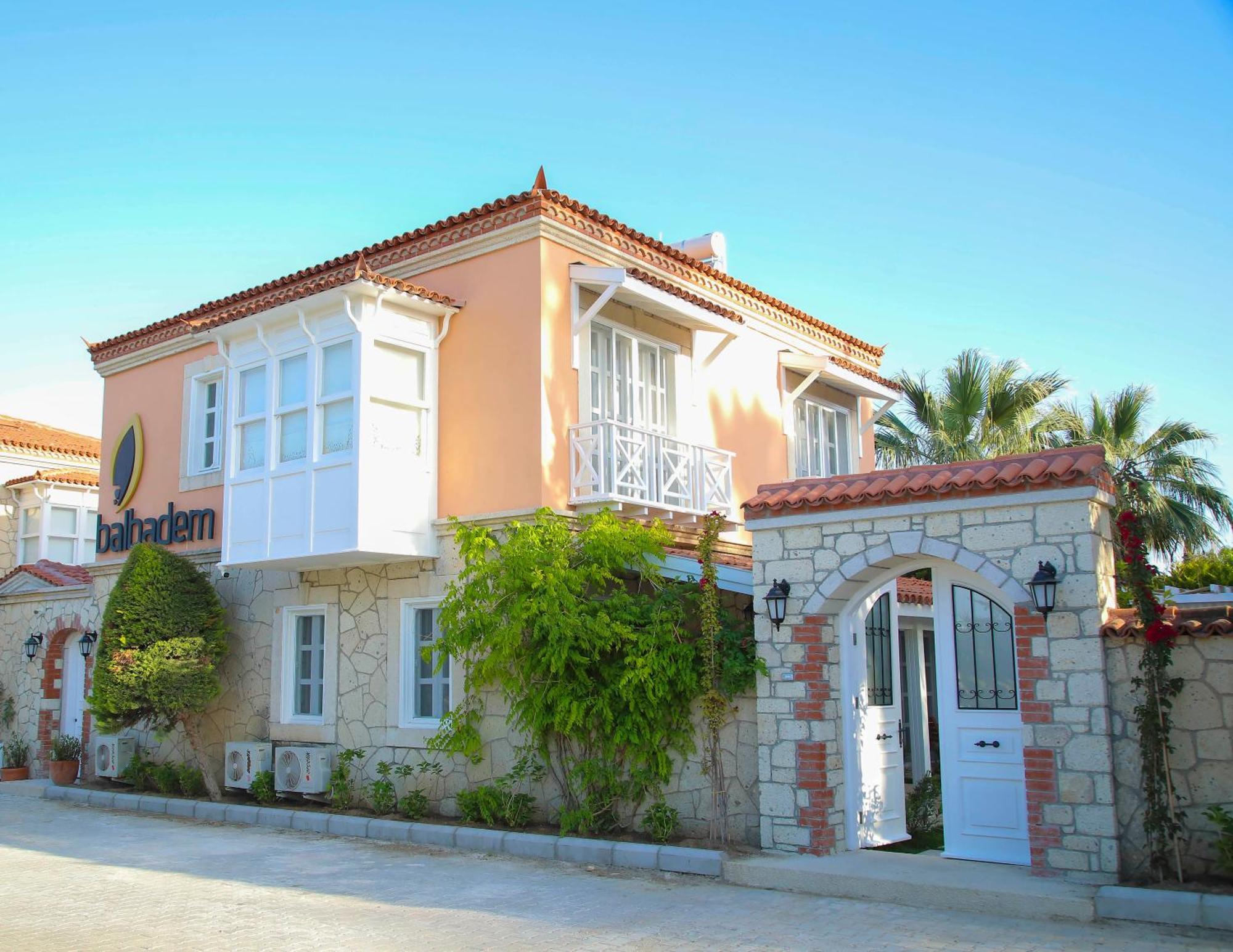 Alacati Balbadem Hotel (Adults Only) Buitenkant foto